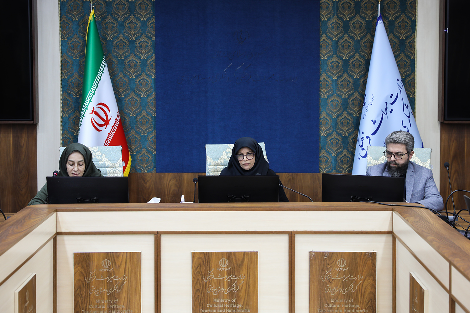 جلسه توجیهی داوران ششمین برنامه داوری مهر اصالت ملی و بین‌المللی برگزار شد
